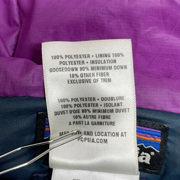 Patagonia Womens Purple Goose Down Puffer Jacket Coat Hooded Packable Warm S - Picture 11 of 12